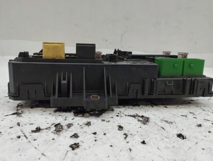 фото №5, Opel astra iii h 1.9 cdti блок запобіжників 5dk 008 669-52 hella