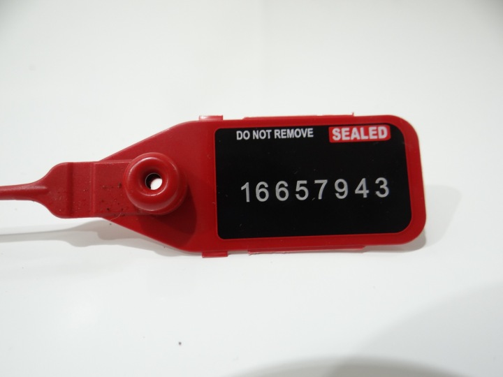 фото №6, Полка багажника bmw x1 f48 oem номер 16657943