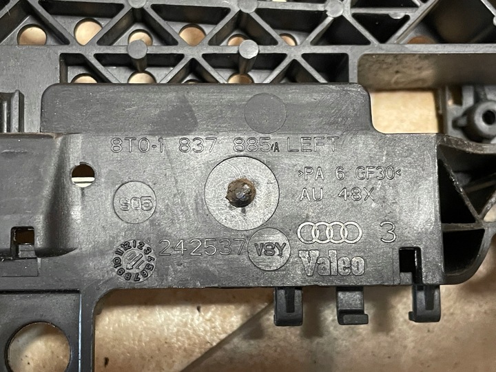 фото №11, Audi оригінальний номер 8t01837885 a5 8t 8f 2008 ручка зовнішня + замок