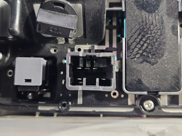 фото №7, Лампа кабины лампа kia sportage ii 04-10 92820-1fxxx