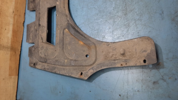 фото №8, Защита нижняя двигателя 6q0825237 vw polo skoda fabia