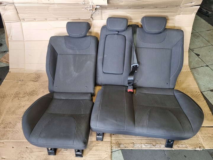 фото №1, Диван зад сиденья комплект ford focus mk3 хэтчбек