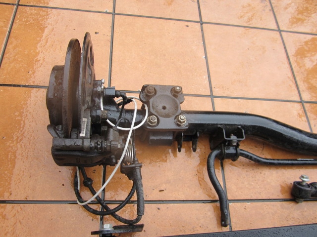 фото №12, Vw caddy 2k5 рестайлинг балка зад ось bez рессора двойной