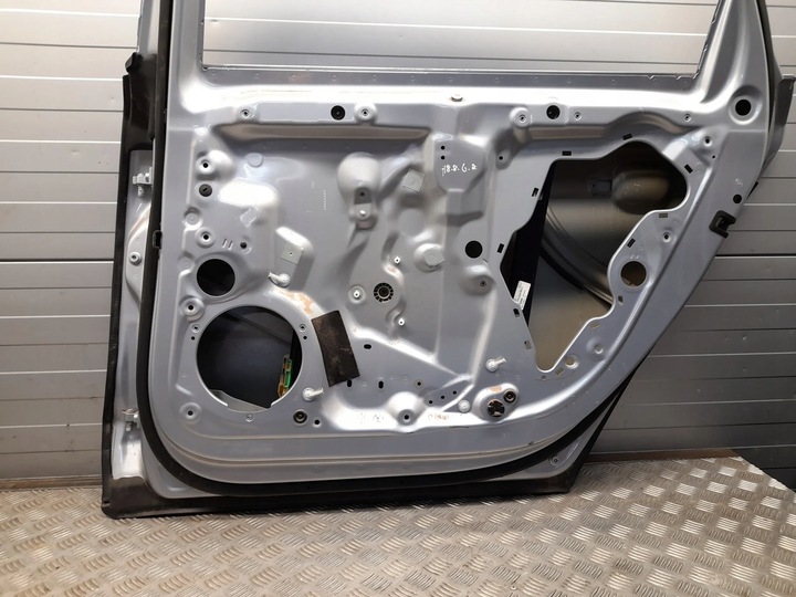 фото №13, Audi a8 s8 d4 4h 4h4833312 зад сторона права двері