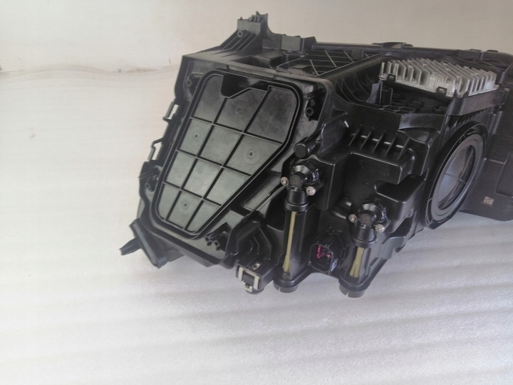 фото №10, Audi q3 ii лампа перед права led