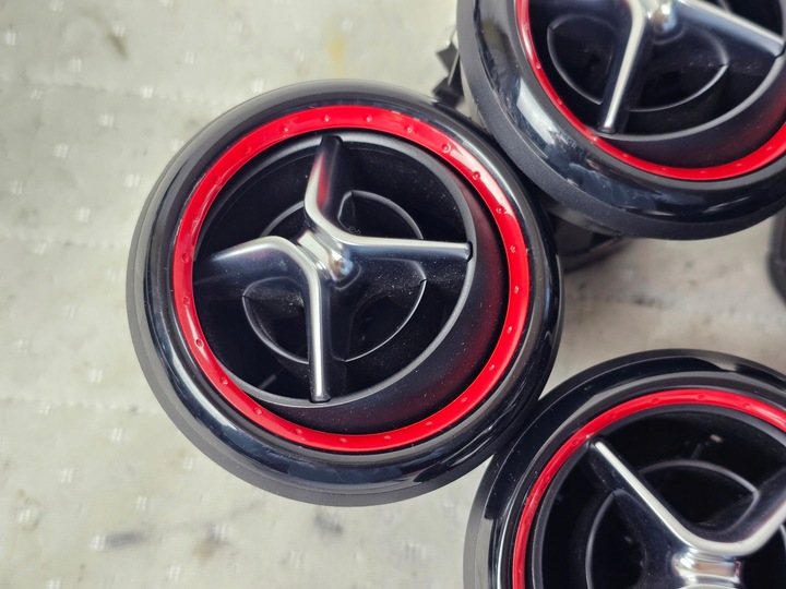 фото №5, Решётка воздуховод впуск консоли панели mercedes w176 amg a1768301054 a класс