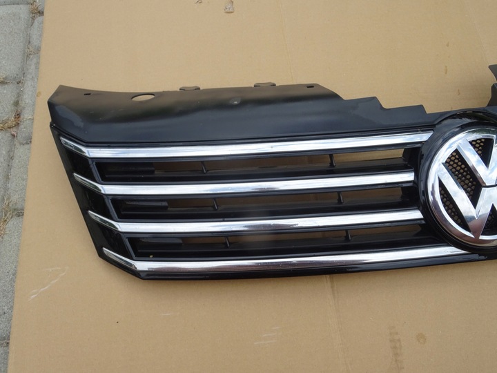 фото №2, Vw passat b7 решётка логотип оригинал