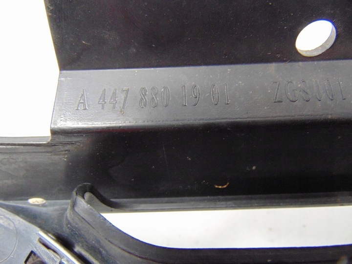 фото №15, Решітка решітка радіатора mercedes vito w447 a4478800083 a4478800223