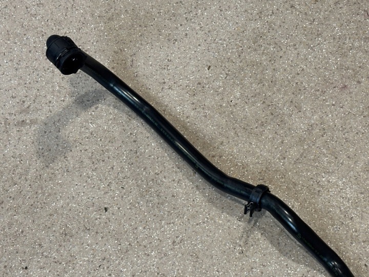 фото №6, Трубка  водяной турбокомпрессора bmw 5 g30 g31 g38 9430883