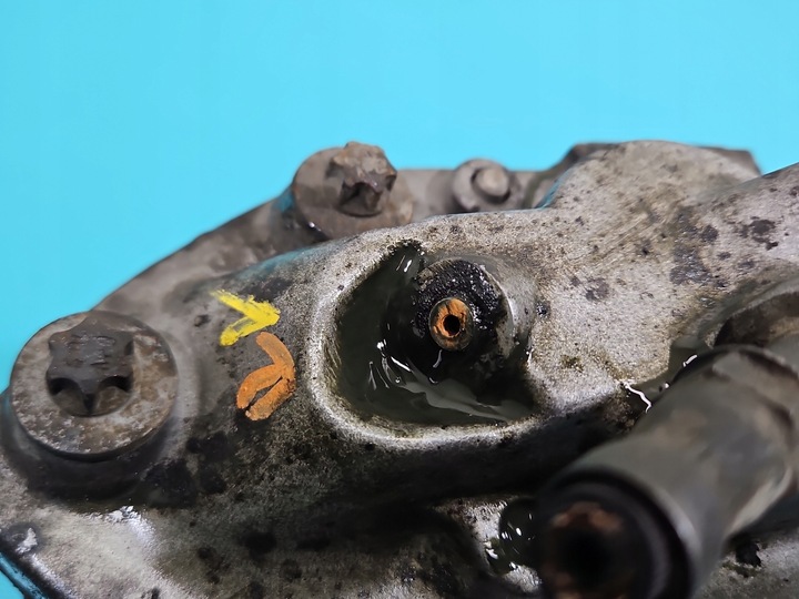 фото №8, Суппорт перед правые audi q5 08- 2.0 tfsi