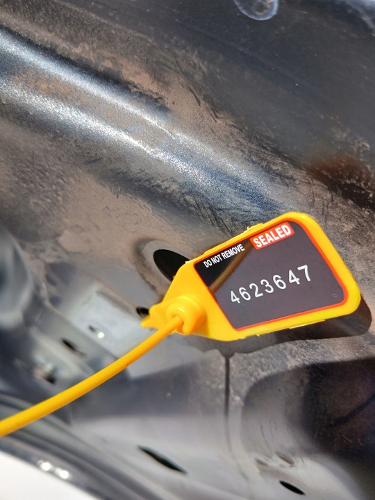 фото №10, Кришка багажника bmw e60 schwarz 2 668/9