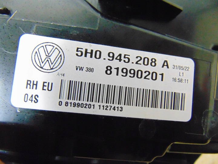 фото №15, Лампа права зад led vw golf viii 5h0945208a європа