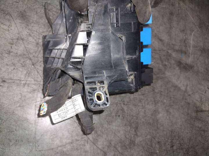 фото №4, Коробка запобіжників kia ceed i 1.6 crdi