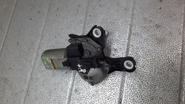 фото №1, Моторчик дворники зад opel zafira a 2.0d 02r 09137147