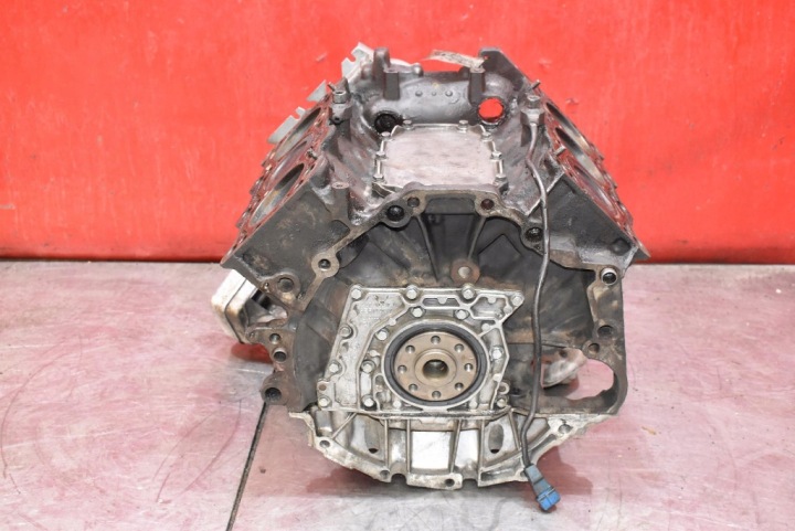 фото №5, Блок управління (оригінал) низ двигуна вал abc audi a6 c4 2.6 v6 150 km 94-97