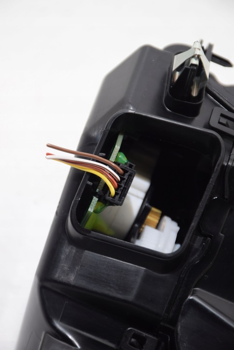 фото №8, Bmw x5 g05 x6 g06 g07 aromatyzer запах perfumy фоновый air набор retrofit