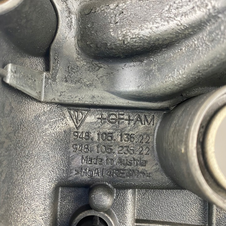 фото №9, Крышка клапанов porsche panamera 970 cayenne 4.8 v