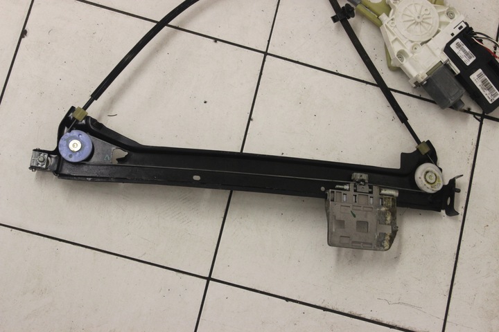 фото №6, Підйомник вікна правий перед laguna iii купе