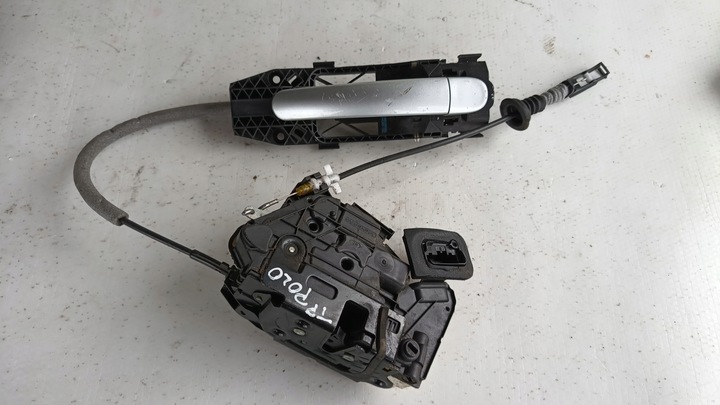 фото №1, Ручка зад правые + замок vw polo v 6r