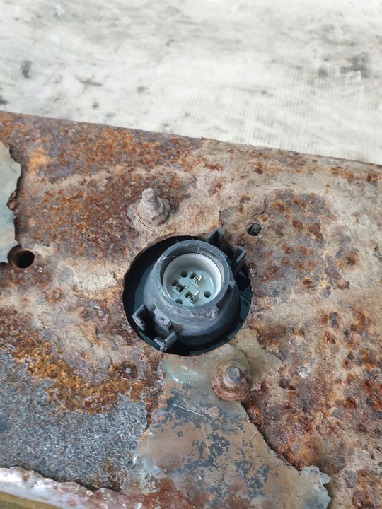 фото №13, Балка бампер зад iveco daily vi євро 5 18r