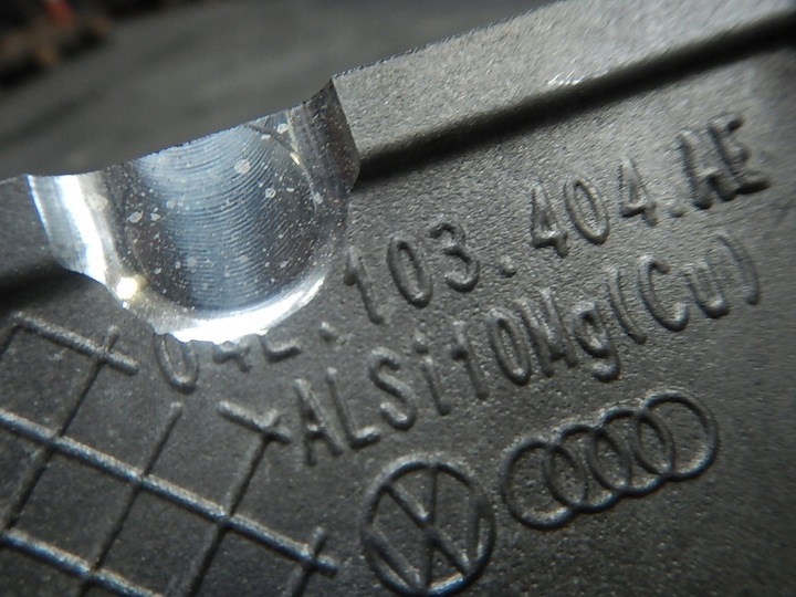 фото №10, Головка + кришка клапанів audi vw caddy 2k5 1.4 tsi 04l103404ae