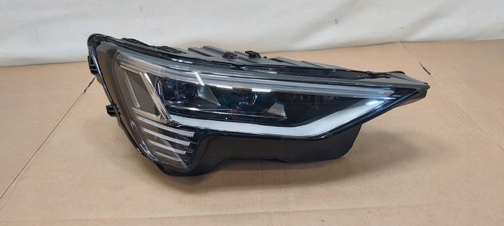 фото №1, Лампа права перед передня audi e-tron digital matrix light 4ke941036d