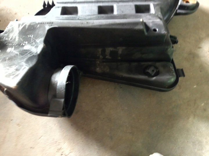фото №8, Корпус фильтра powietrzarenault trafic vivaro 1.9dci 7700114532 8200065768