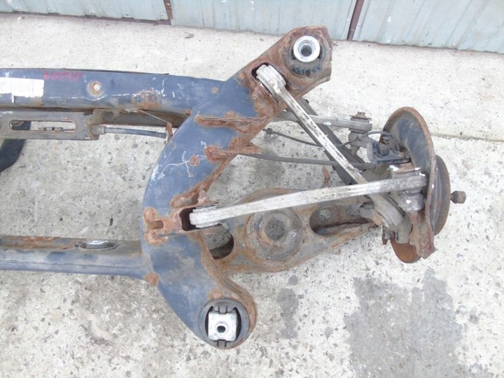 фото №5, Mercedes cklasa w204 универсал балка задняя подвешивание