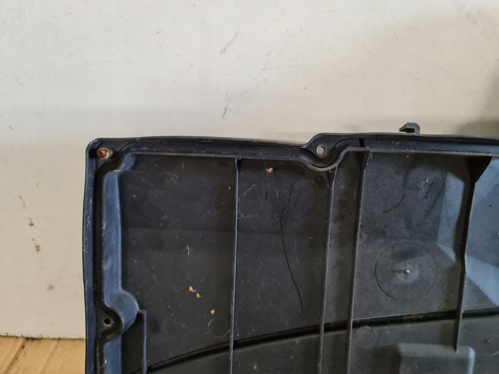 фото №10, Кришка блоків управління audi a8 d2 eu 4d1937128f