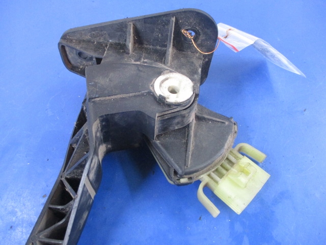 фото №2, Ford transit mk6 2.0di потенциометр педаль газа