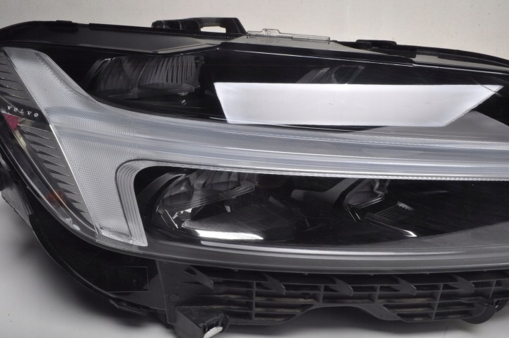 фото №8, Volvo xc60 ii фара правая передняя правое перед полный led uk