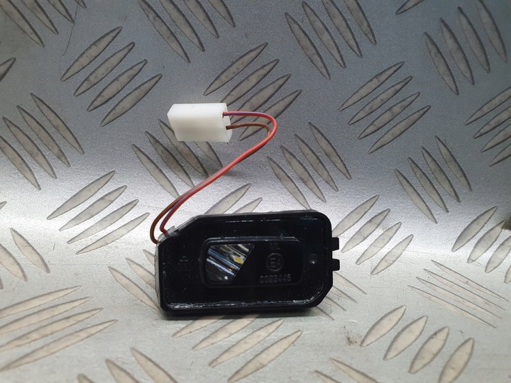 фото №1, Mercedes w205 подсветка зеркало