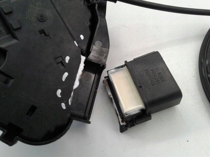 фото №4, Замок лівий перед переднє 30753658 volvo c30 2,0