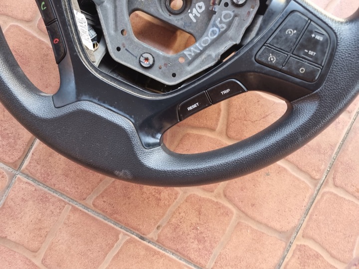 фото №6, Hyundai i10 ii руль мультифункция