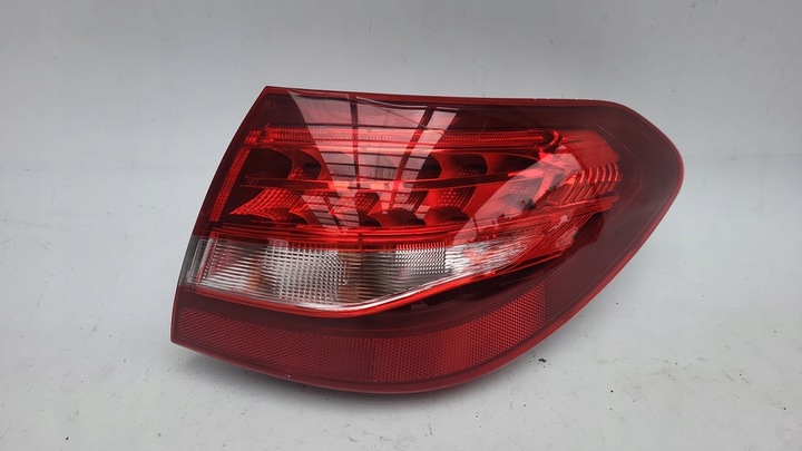 фото №1, Mercedes c клас w205 універсал лампа права зад задня a2059060657