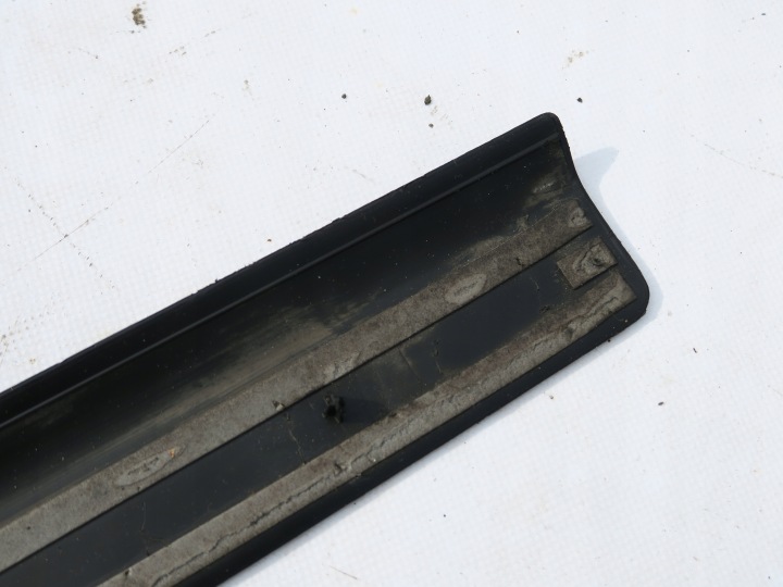 фото №9, Молдинг порога праве перед s line audi a6 c6 04-11