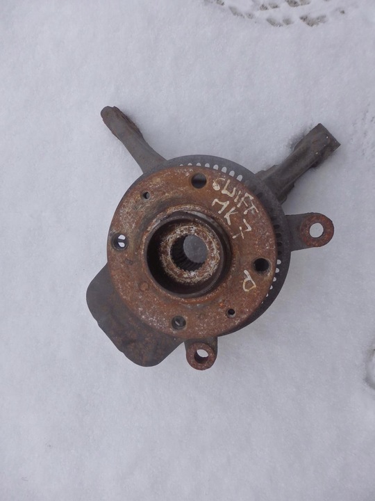 фото №1, Поворотна опора ступиця правий права перед suzuki swift mk7 2011- 1.2 b