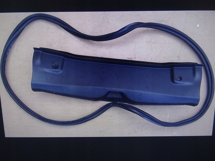 фото №4, Mercedes w205 купе боковина оббивка багажника