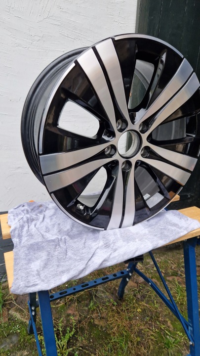 фото №14, Mercedes cklasa w206 алюмінієвий диск оригінал 17дюймів 5x112.