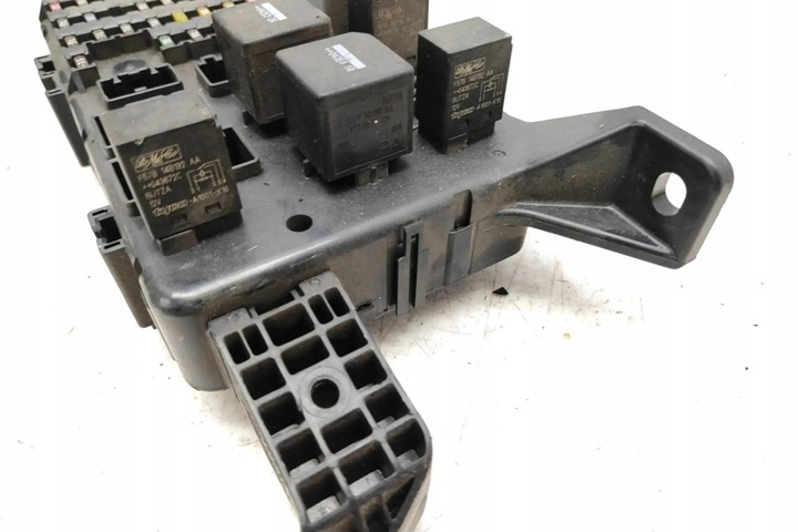 фото №7, Коробка предохранителей ford mondeo iii sedan b4y 4s7t14a073aa 2.2l дизель