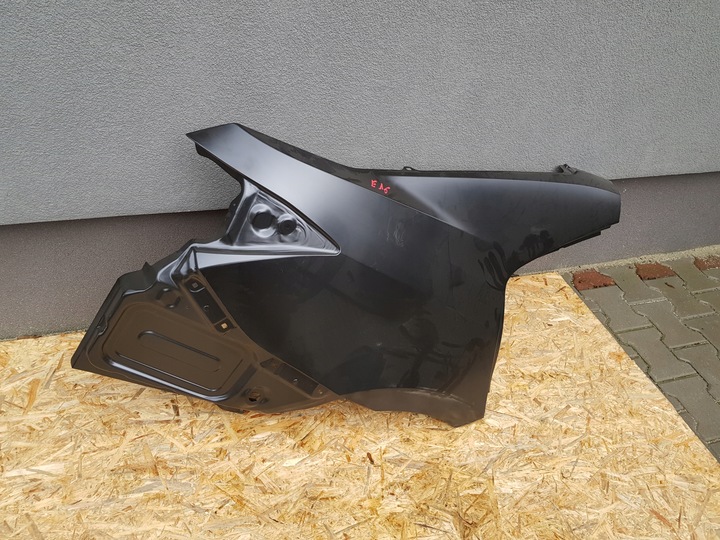 фото №1, Крыло правые зад задний toyota corolla e16 рестайлинг fl