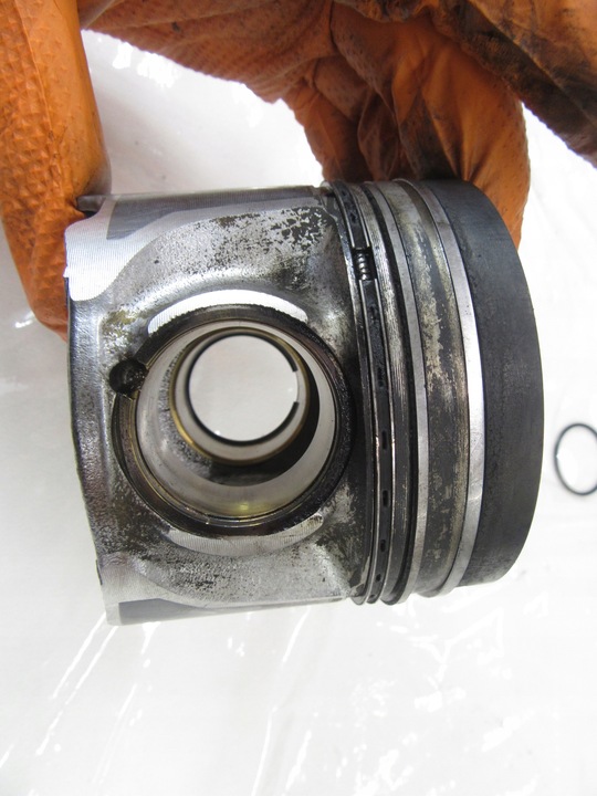 фото №7, Поршень mahle євро 3 bmw e46 e53 e60 e61 e65 e83 m57n 3.0 84l80