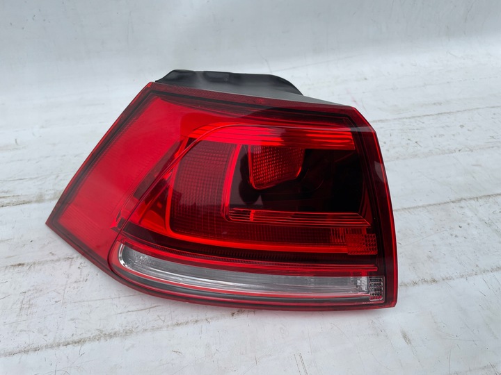 фото №1, Golf vii лампа левая задняя 5g0945095p