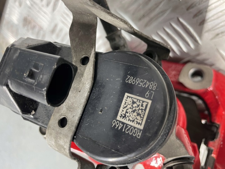 фото №16, Bmw g20 g22 затискачі гальмівні mpower м-пакет комплект 8843347 8843348