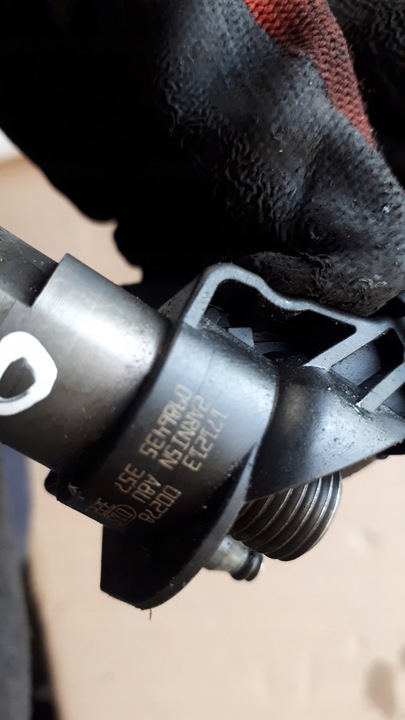 фото №6, A4 b8 a5 інжектор 2.7 3.0 tdi 0986435357