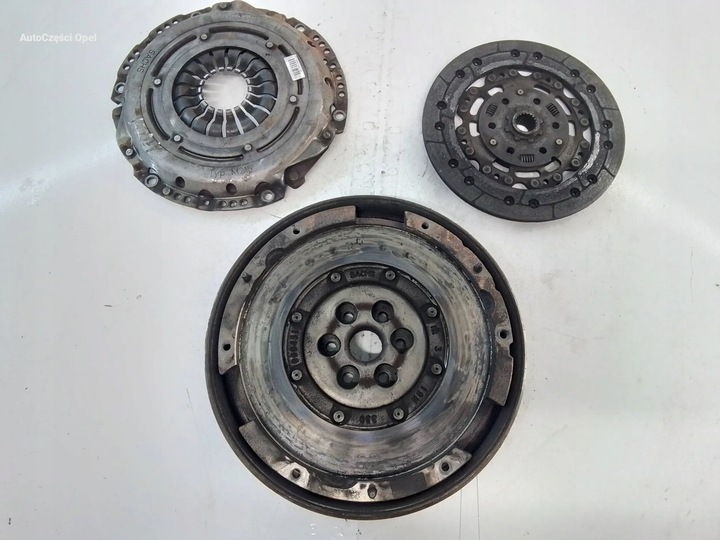 фото №1, Opel corsa d 1.6 сцепление колесо двухмассовый двухмассовый маховик 55575959