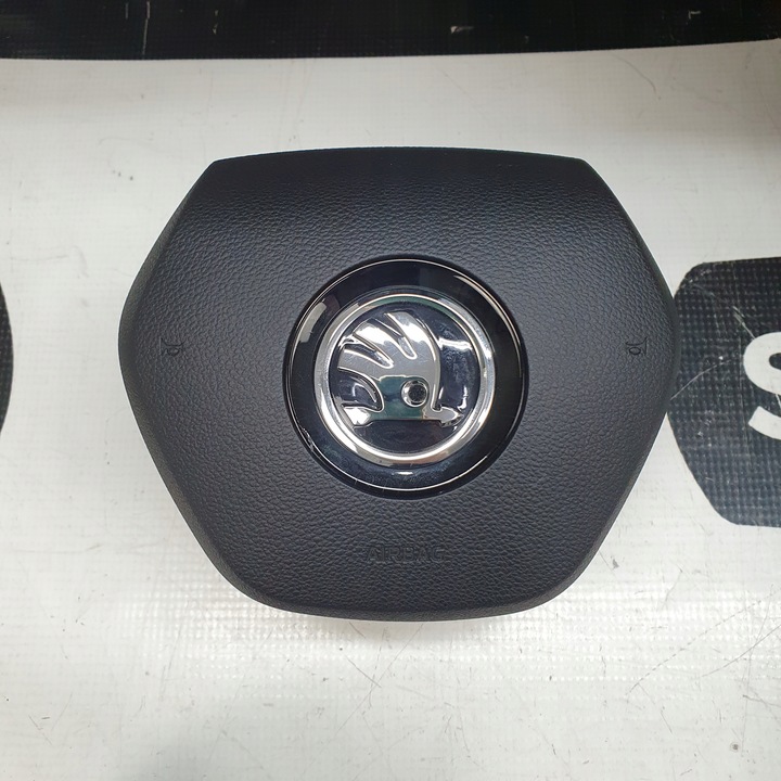 фото №8, Fabia iv 4 панель консоль подушки ремни подушка безопасности