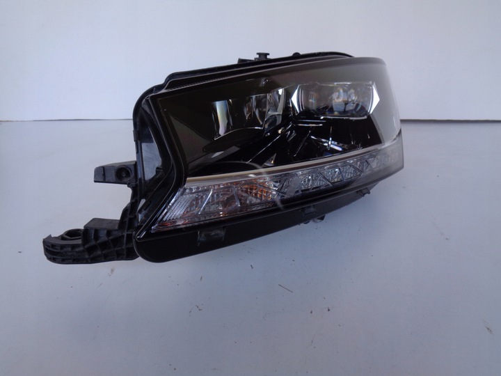 фото №1, Лампа левая фара skoda fabia iii 3 6v 6v0 18- рестайлинг полный led