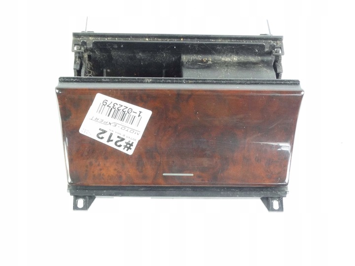 фото №1, Mercedes e класс w210 рамка дерево пепельница перед