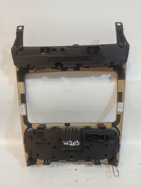 фото №11, Mercedes w203 панель кондиционера воздуховод a2036802539 a2038300785 2038219679